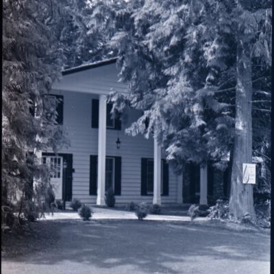 Homes of the year, 1975: Frame 10b