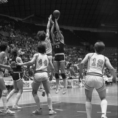 Timberline vs. Sequim State Tournament, 1980: Frame 14