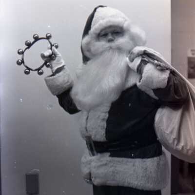Freeman Rose, 1976: Frame 7
