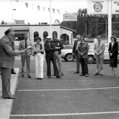 Unidentified people, Date unknown: Frame 4a