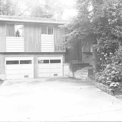 Real Estate, 1979: Frame 39