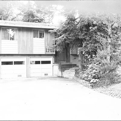 Real Estate, 1979: Frame 40