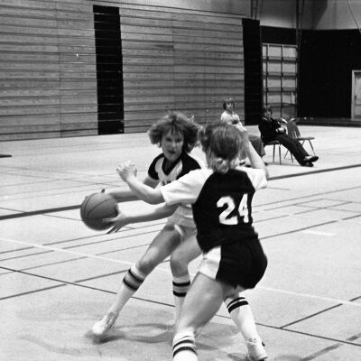 Women's High School Basketball, Unknown Dates
