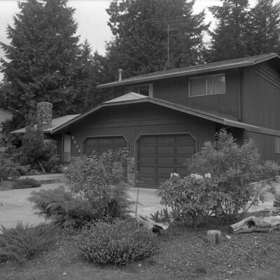 Real Estate, B&B PW, Date unknown: Frame 4