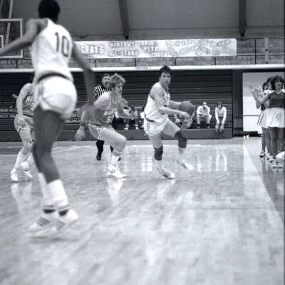Saint Martin's vs. Lewis-Clark State College, Men's Basketball, 1981: Frame 13b