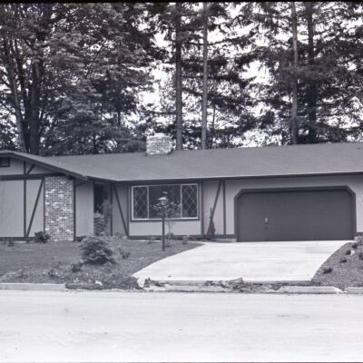 Homes of the year, 1975: Frame 25a