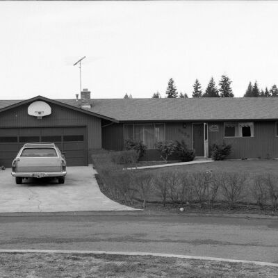 Real estate, Date unknown: Frame 36