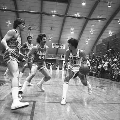 Saint Martin's University v. Alaska basketball game, Marcus Pavilion, St. Martin's University, Date unknown: Frame 42b