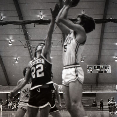 Saint Martin's vs. Western, Basketball, 1980