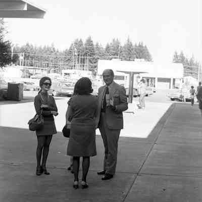 Unidentified people, Pay 'n Save, Date unknown.: Frame 3