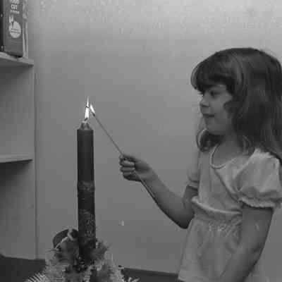 Unidentified girl, December 3, 1975: Frame 24
