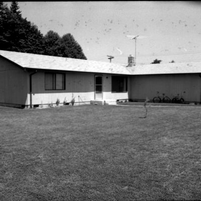 Real estate, Date unknown: Frame 22B