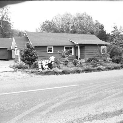 Real estate, Date unknown: Frame 16A