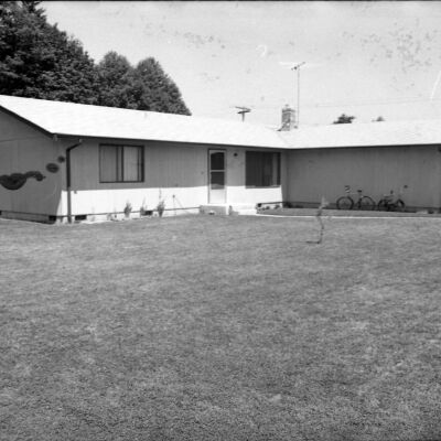 Real estate, Date unknown: Frame 20B