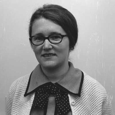 Karen Fraser June 1973 F6: Origformat: Negative; Resolution: 3200 dpi