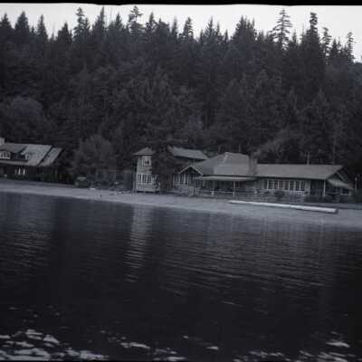Hotel: Origformat: Negative; Resolution: 200 dpi