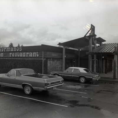 Los Hermanos Mexican Restaurant, 1976: Frame 6c