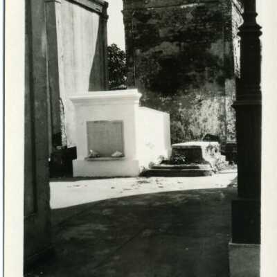 Cemetery: Origformat: Photographic