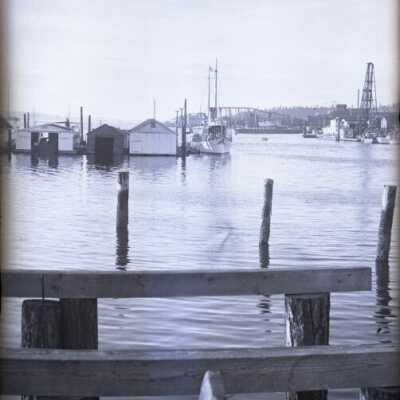 Olympia: Origformat: Negative; Resolution: 200 dpi