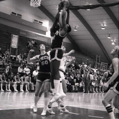 SMC Basketball, 01-01-1980: Frame 34