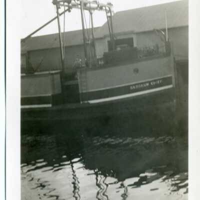 boat: Origformat: Photographic; Resolution: 1200 dpi