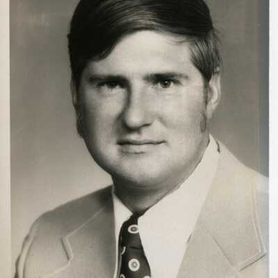 Robert D. Frazier: Origformat: Photographic