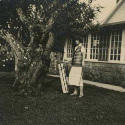 Mildred Kearney at Mtn. View Golf Course: Copyright: Orphaned Work; Origformat: Photographic; Resolution: 1200 dpi