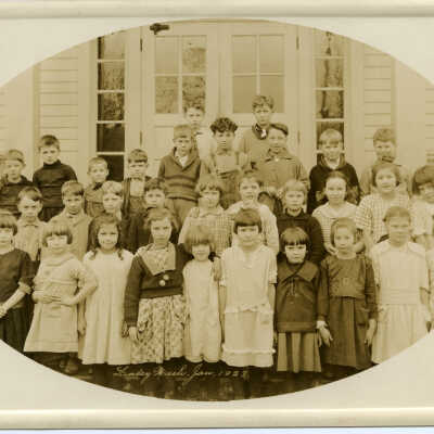 Lacey School 4th Grade, 1923-1924