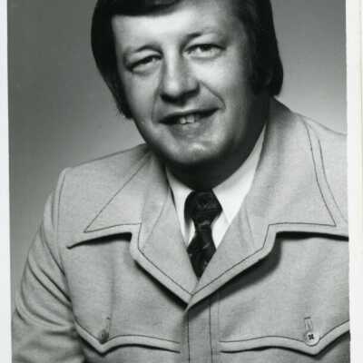 Dennis L. Ross: Origformat: Photographic