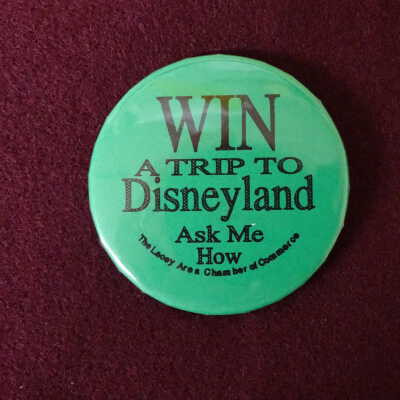 Lacey Chamber Button