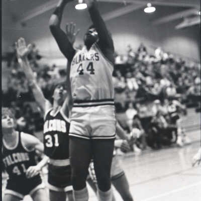 Timberline Basketball: Frame 23
