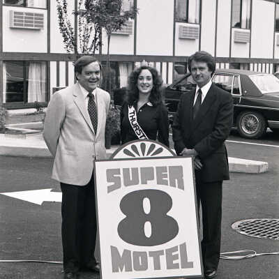 Super 8 Motel, Unknown Date