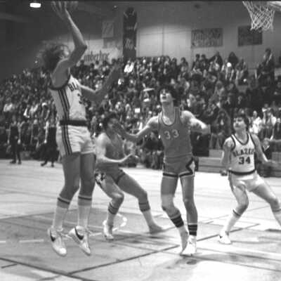 Timberline vs. Centralia, Men's Basketball, 1976: Frame 12