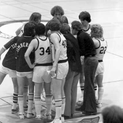 Timberline vs. Centralia, Men's Basketball, 1976: Frame 17