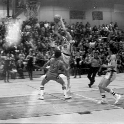 Timberline vs. Centralia, Men's Basketball, 1976: Frame 22