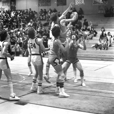 Timberline vs. Centralia, Men's Basketball, 1976: Frame 9