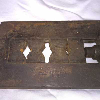 Thread Cutting Die detail: Copyright: Lacey Museum; Origformat: Artifact