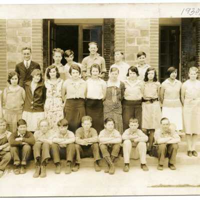Lacey School 8th grade class, 1930-1931