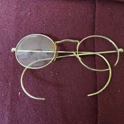 Eyeglasses