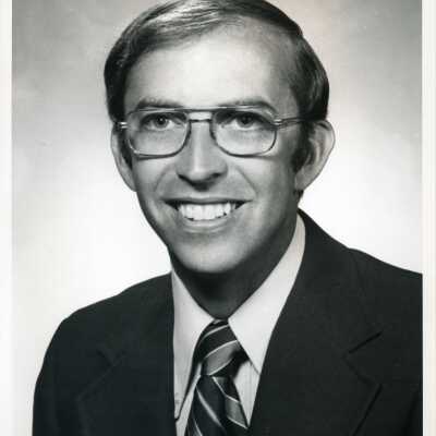 Dr. Robert Brunton