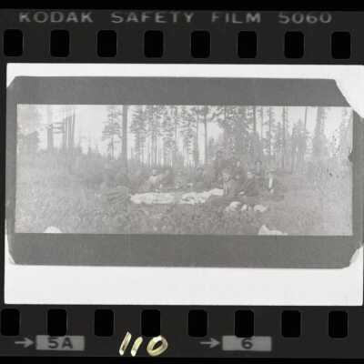 Houchaus Family Picnic: Copyright: Lacey Museum; Origsize: 1 x 1 1/2"; Origformat: Negative; Resolution: 3200 dpi; Negno: 110