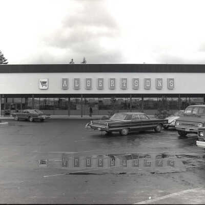 Albertson's, 1976: Frame 25a