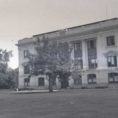 supreme court: Origformat: Photographic; Resolution: 200 dpi