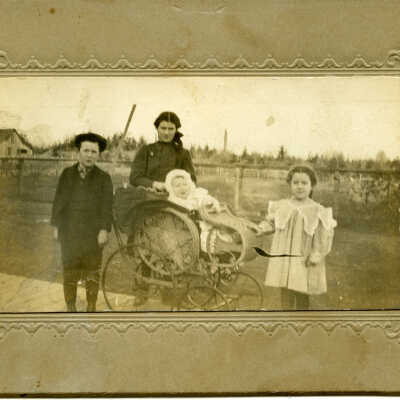 Francis, Elizabeth, William and Margaret Gallagher at Gallagher Farm, Unknown Date