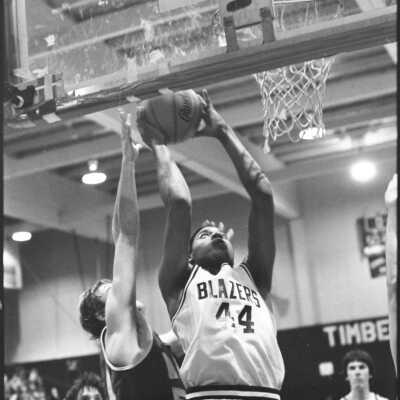 Blazers vs. Rams Basketball: Frame 22