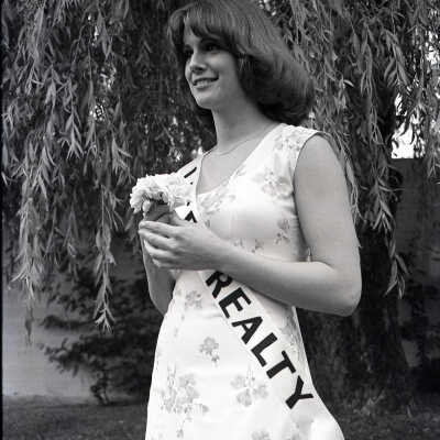 Cindy Levesque, 1979: Frame 43