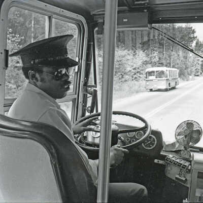 IT bus ride, 1978: Frame 24