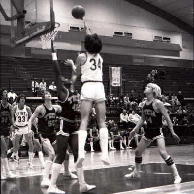 SMC Basketball, 01-01-1980: Frame 3(3)