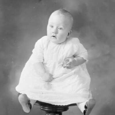 COLE, Mrs. Glenn Family