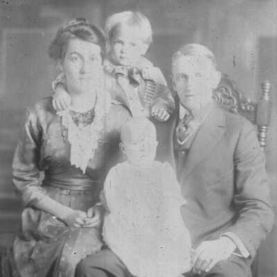 THOMAS, Dan Family